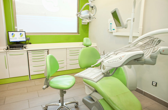 Clínica Dental Arancha Otero Ávila equipamiento
